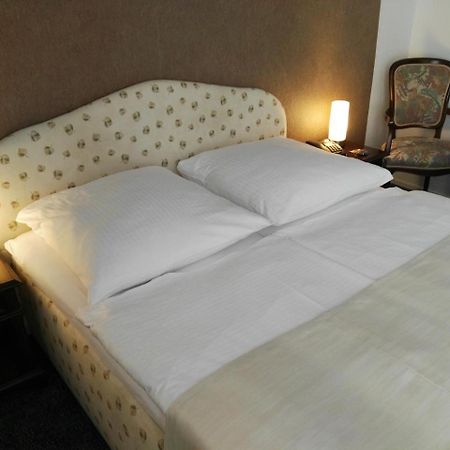 Hotel Carolinenhof Bad Pyrmont Bagian luar foto
