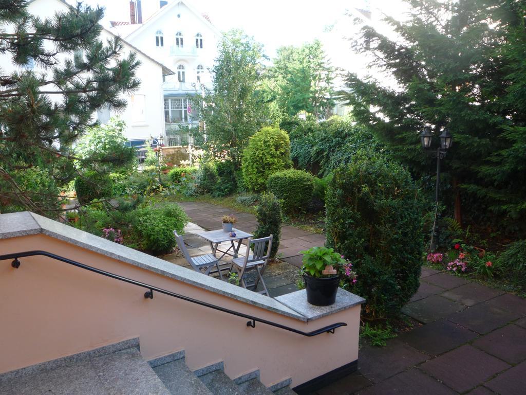 Hotel Carolinenhof Bad Pyrmont Bagian luar foto