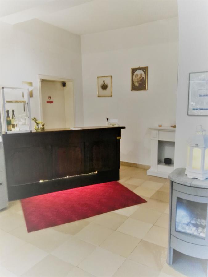 Hotel Carolinenhof Bad Pyrmont Bagian luar foto